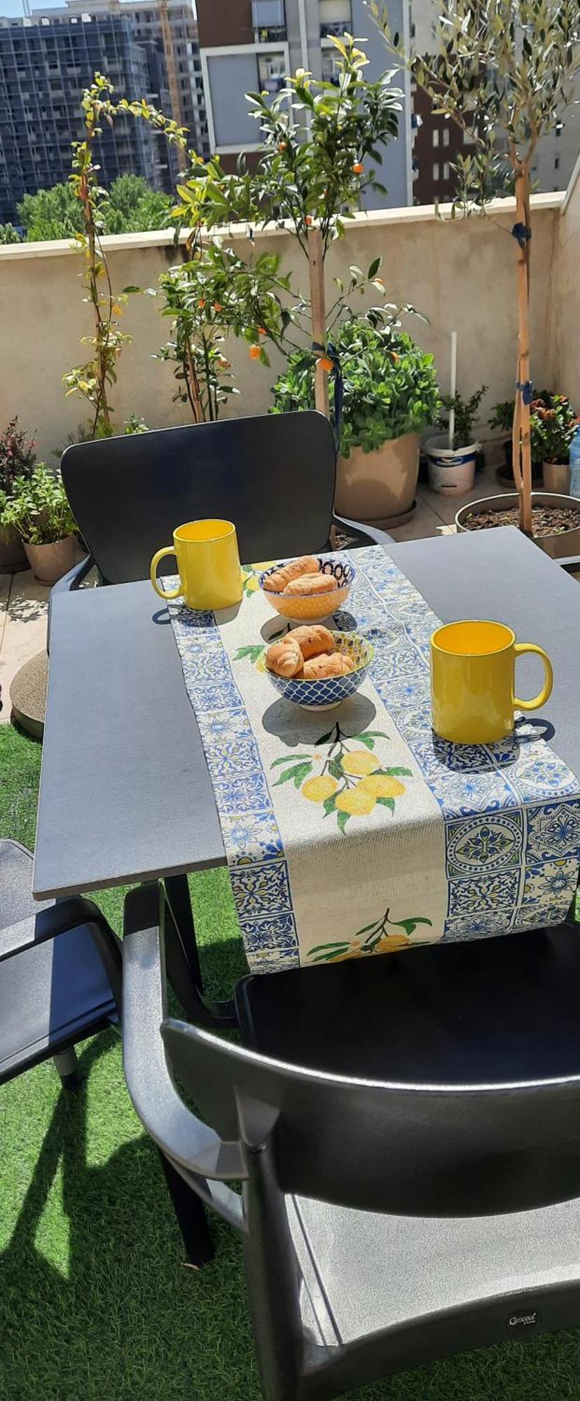 Appartement Hidden Gem, Modern 2bedroom, Amazing Terrace-free Parking-your Away From *
