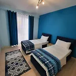 Hidden Gem, Modern 2Bedroom, Amazing Terrace-Free Parking-Your Home Away From Home