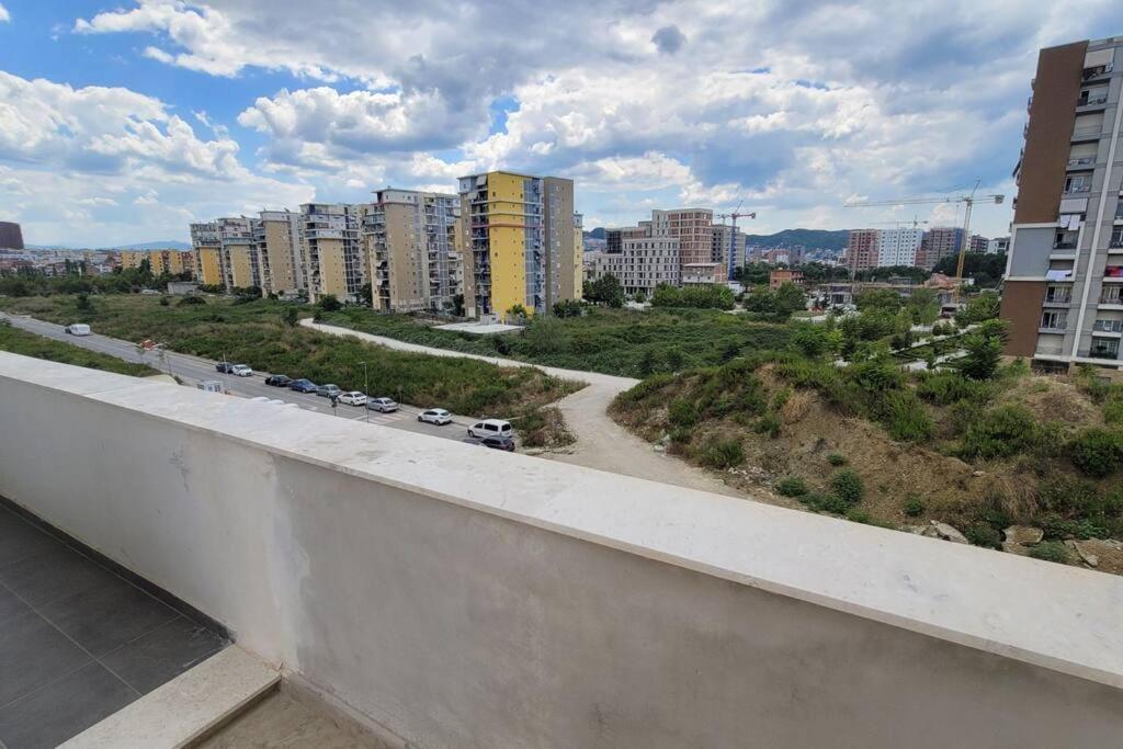 Hidden Gem, Modern 2bedroom, Amazing Terrace-free Parking-your Away From * Tirana