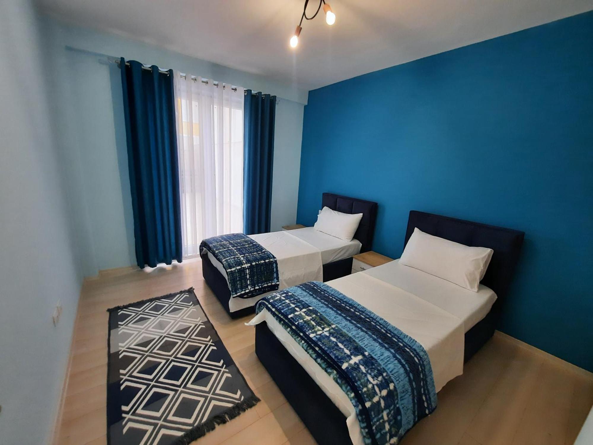 Appartamento Hidden Gem, Modern 2bedroom, Amazing Terrace-free Parking-your Away From Tirana
