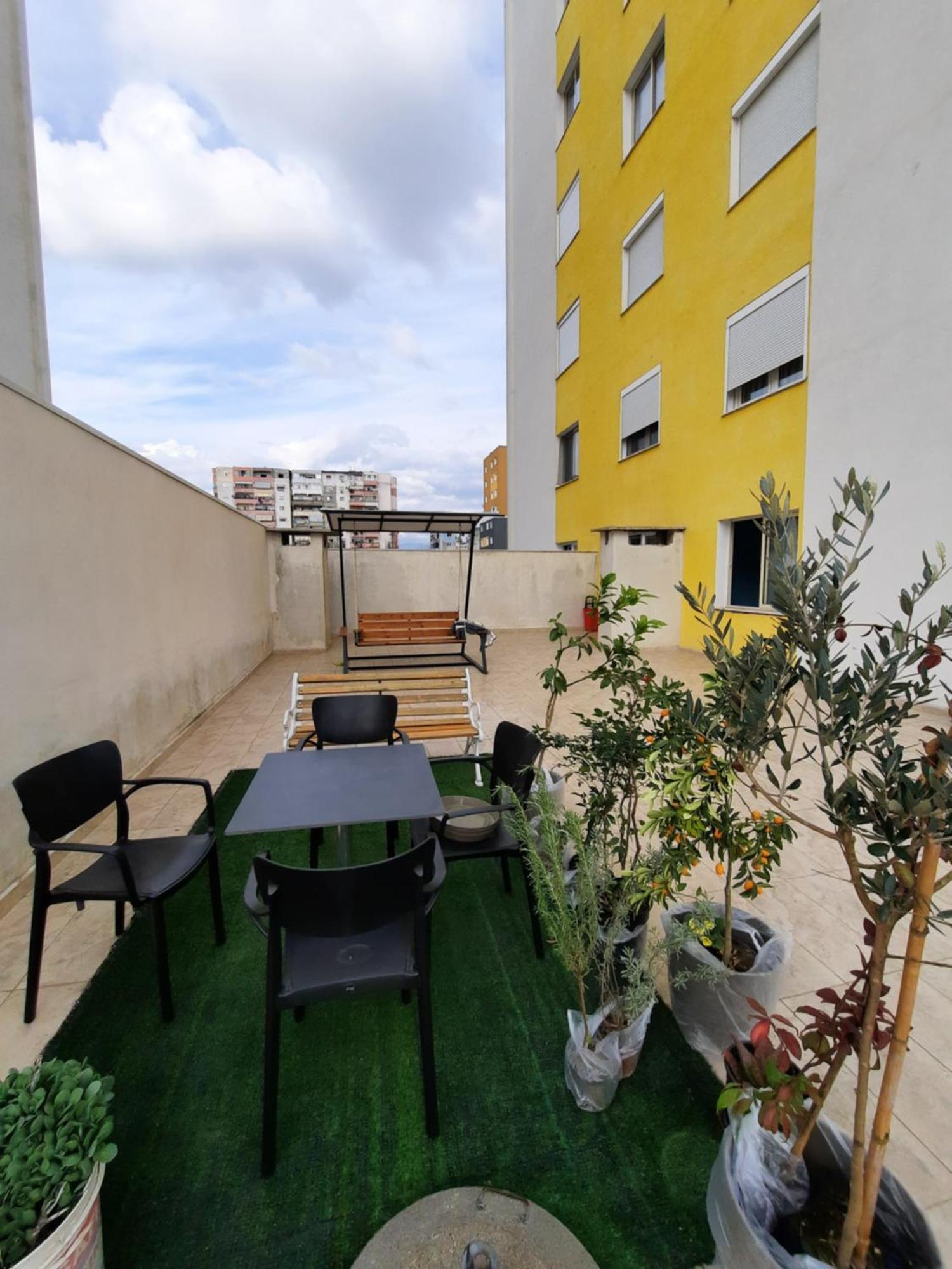 Hidden Gem, Modern 2bedroom, Amazing Terrace-free Parking-your Away From Appartamento